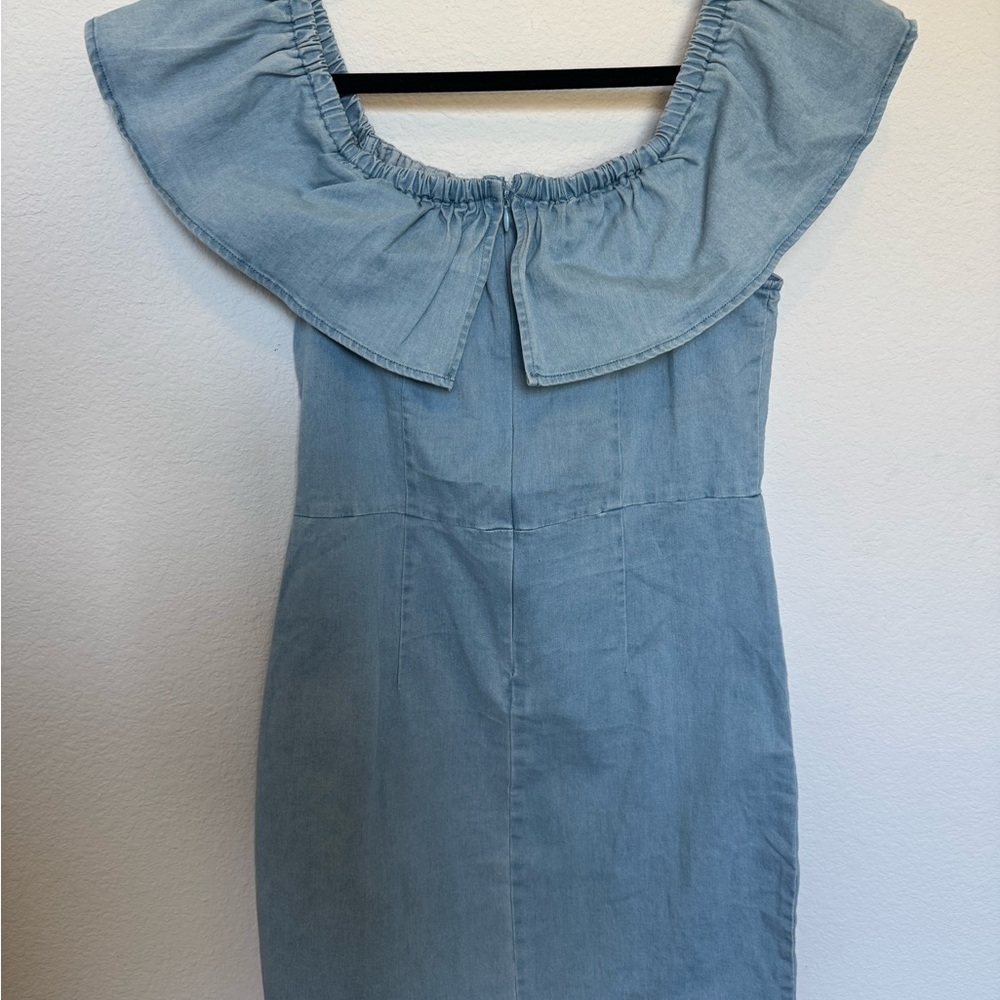 Lulu's Ruched Off-Shoulder Sundress - Picture 3 of 7